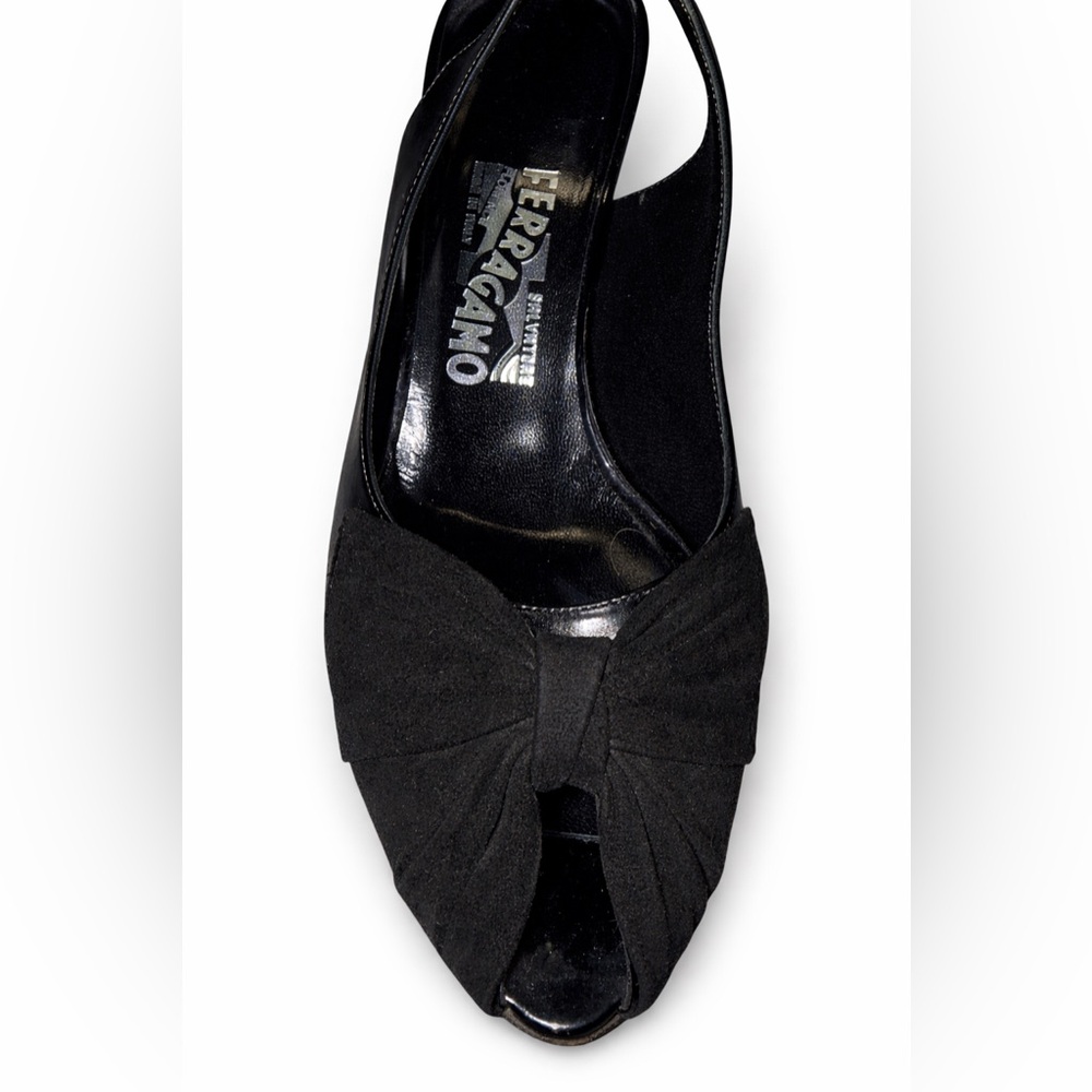 Salvatore Ferragamo Vintage Black Slingback Bow Heels – Made in Italy